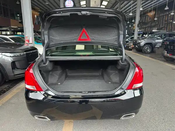 Toyota Crown 2011