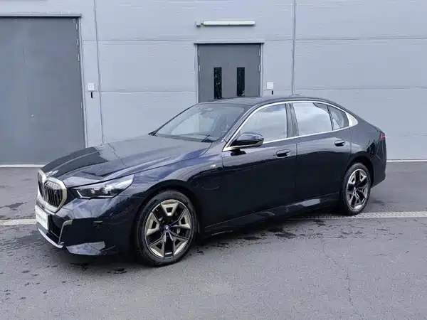 BMW i5 2026