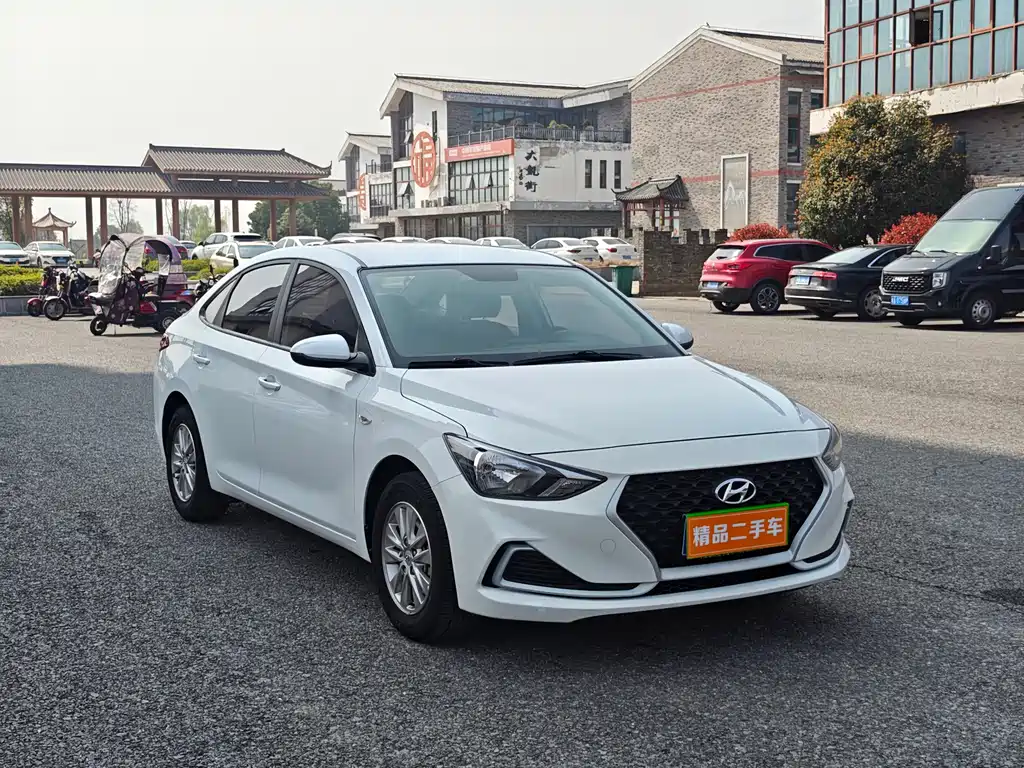 Hyundai Elantra 2021 — фото 3