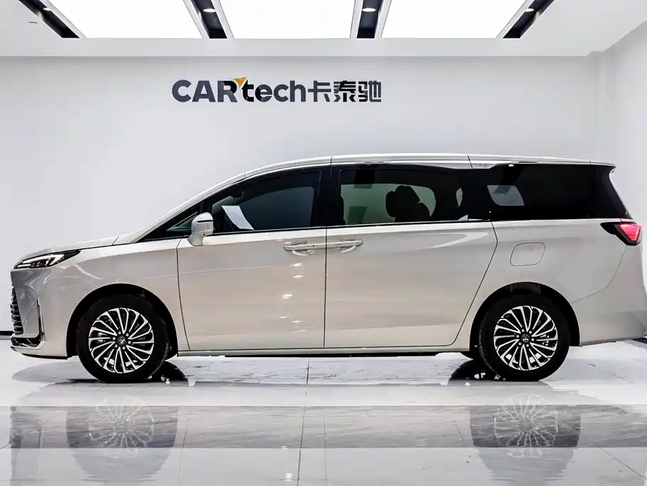 Buick GL8 New Energy 2025 — фото 3