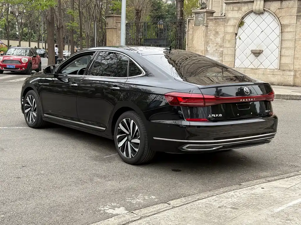 Volkswagen Passat 2024 — фото 19