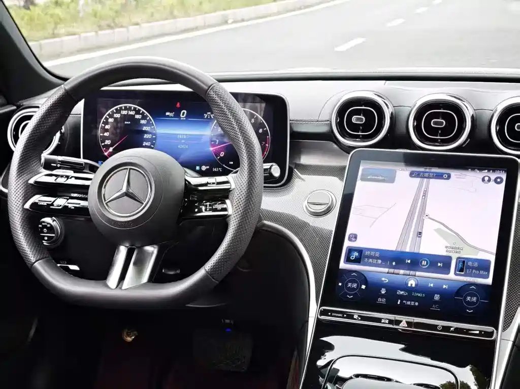 Mercedes-Benz C-Class 2023 — фото 9