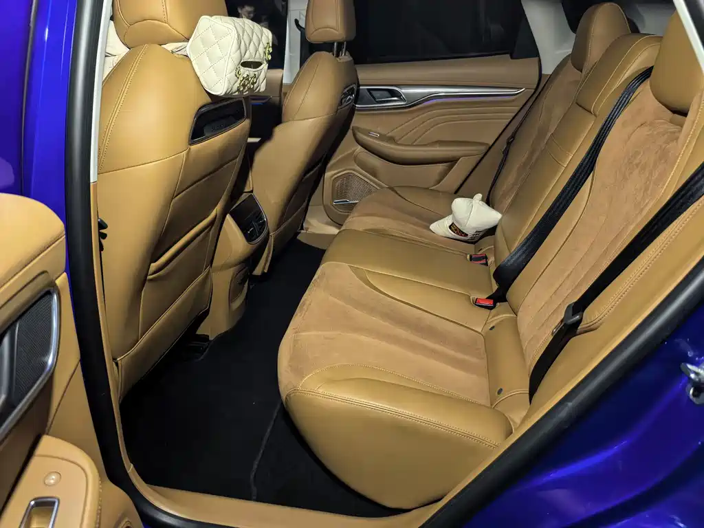 Roewe MARVEL X 2018 — фото 9