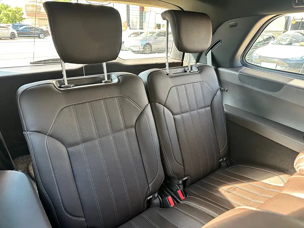 Mercedes-Benz GLS 2017 — фото 16