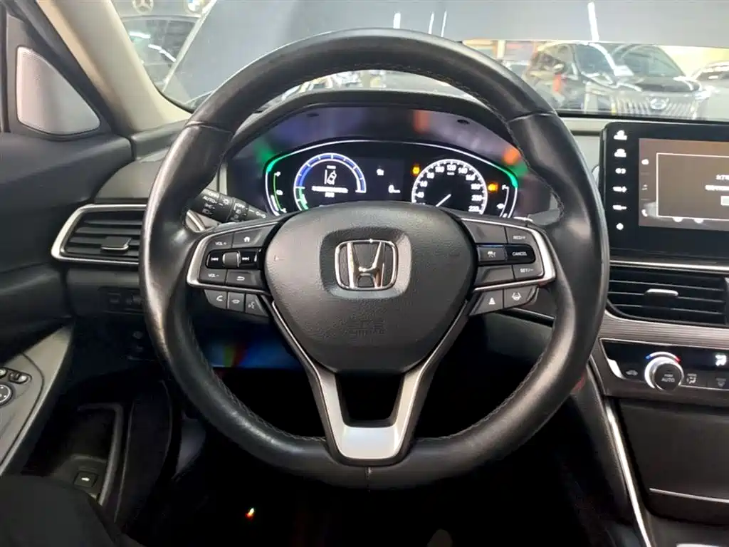 Honda Accord 2022 — фото 11