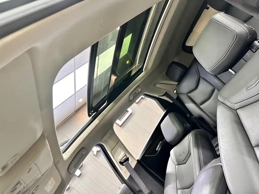 Cadillac XT5 2018 — фото 13