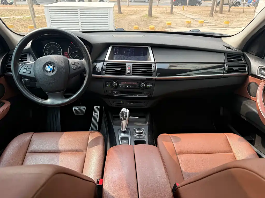 BMW X5 2012 — фото 10