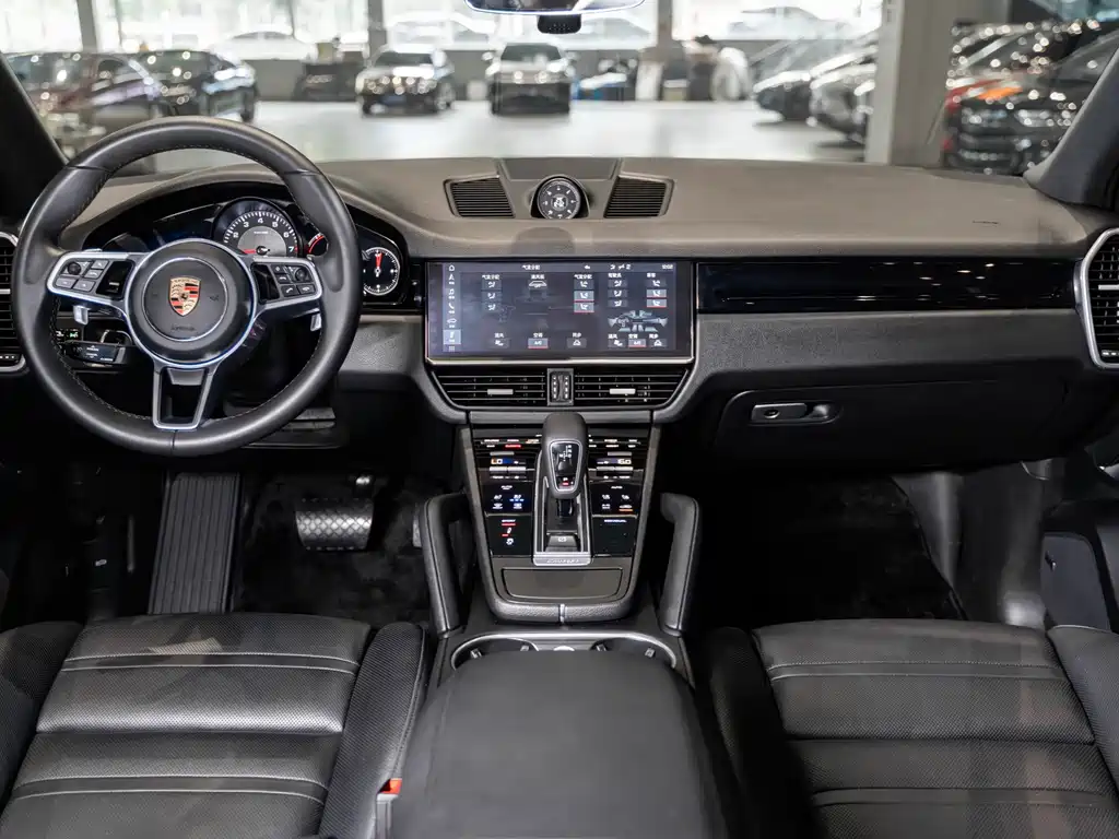 Porsche Cayenne 2020 — фото 10
