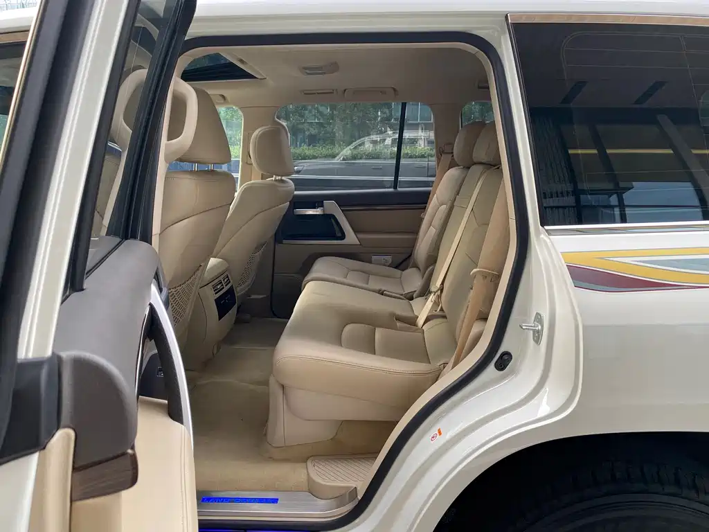 Toyota Land Cruiser 2019 — фото 19