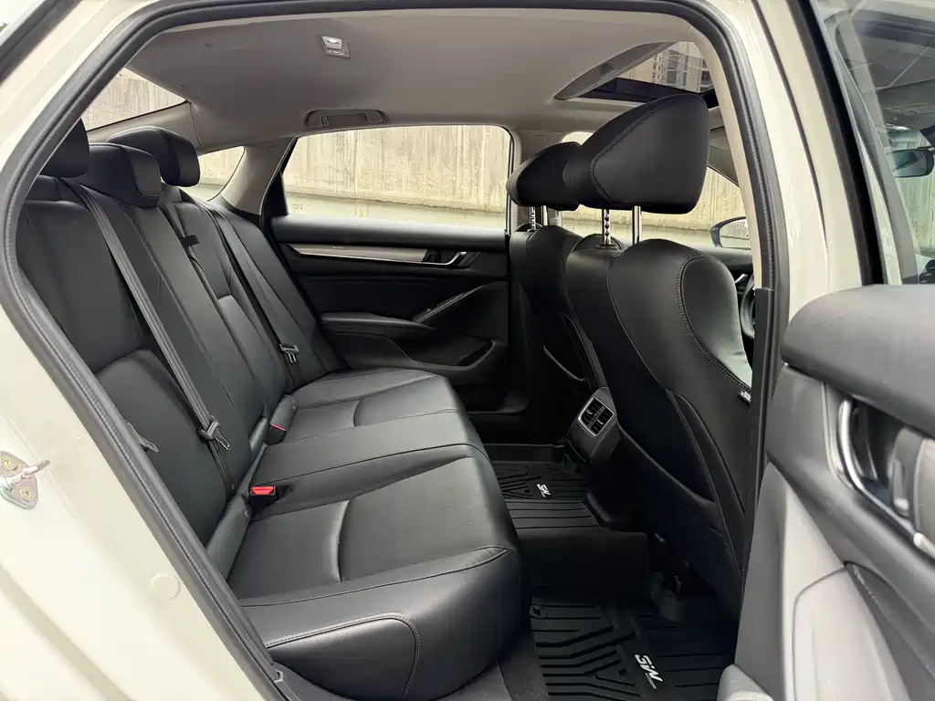 Honda Accord 2019 — фото 15