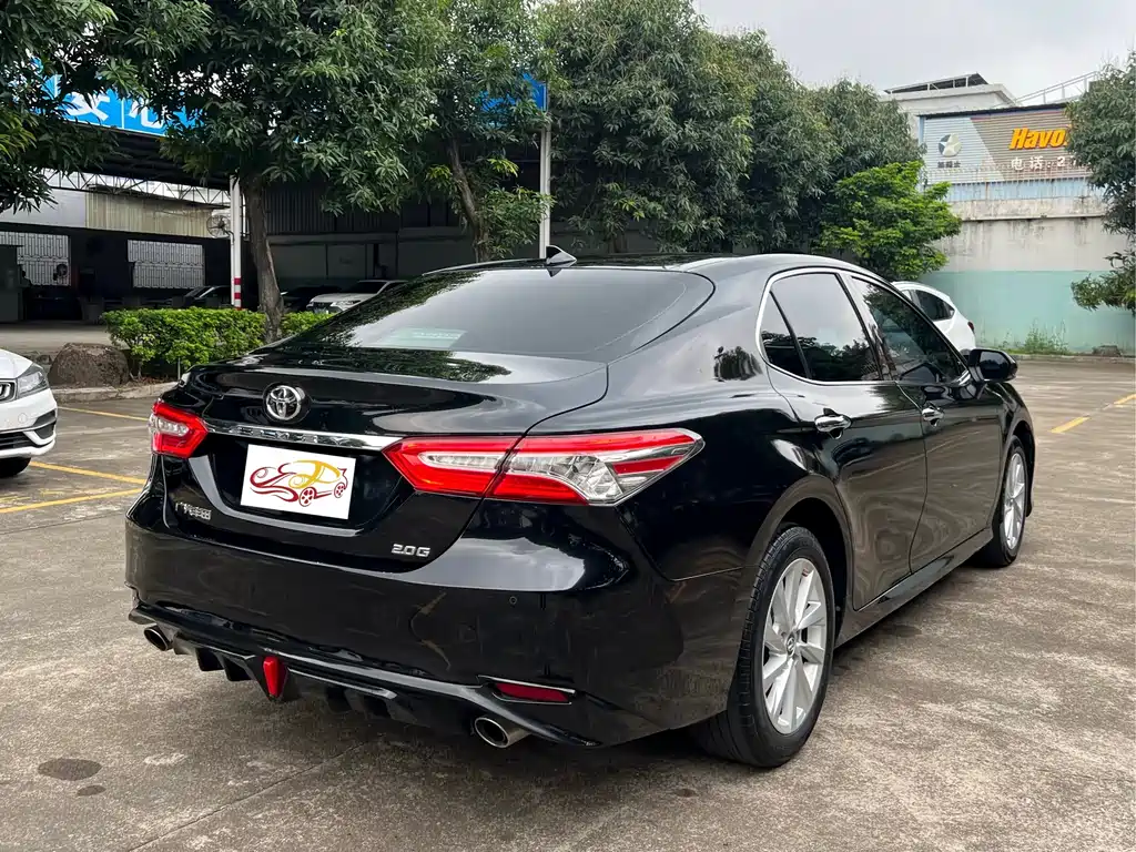 Toyota Camry 2022 — фото 7
