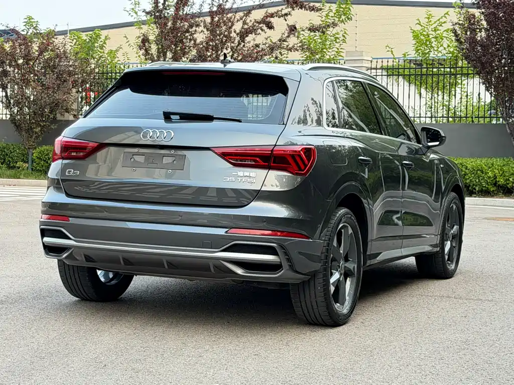 Audi Q3 2023 — фото 20
