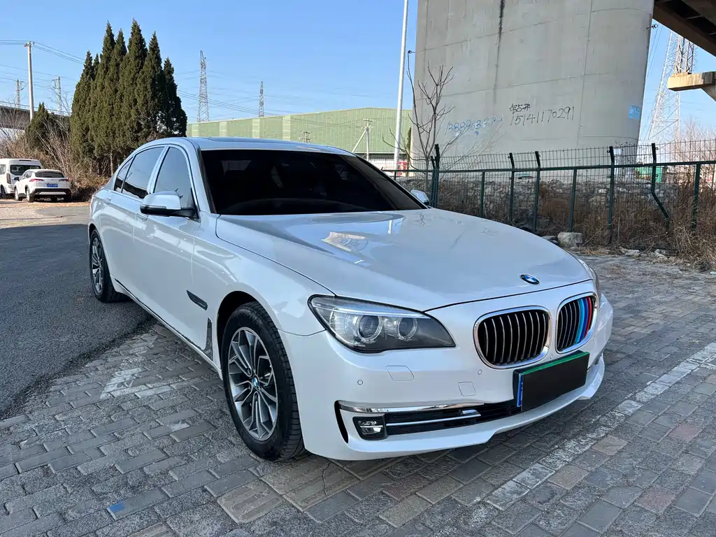 BMW 7 Series 2014 — фото 3