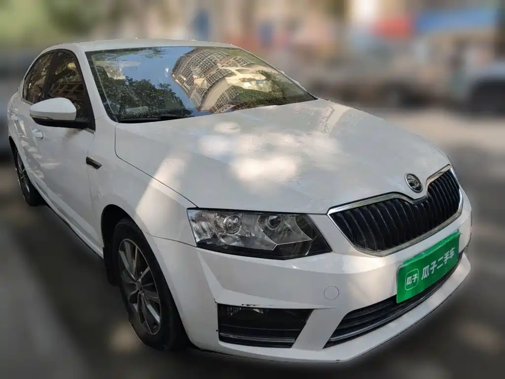 Skoda Octavia 2016 — фото 11