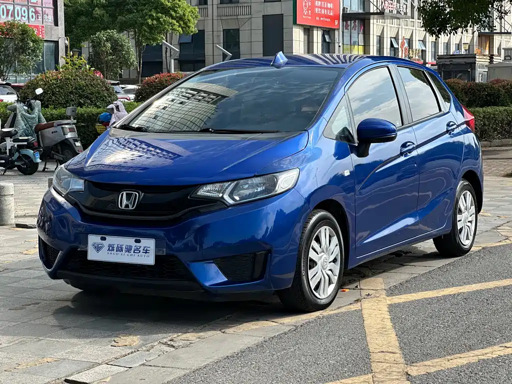 Honda Fit 2016 — фото 1