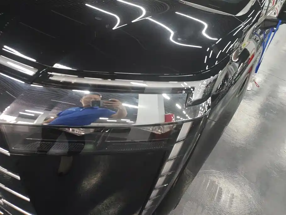 GAC Motor E8 PHEV 2025