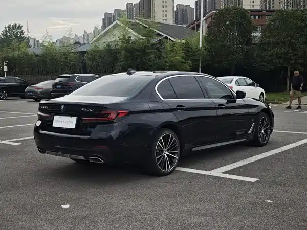 BMW 5 Series 2023