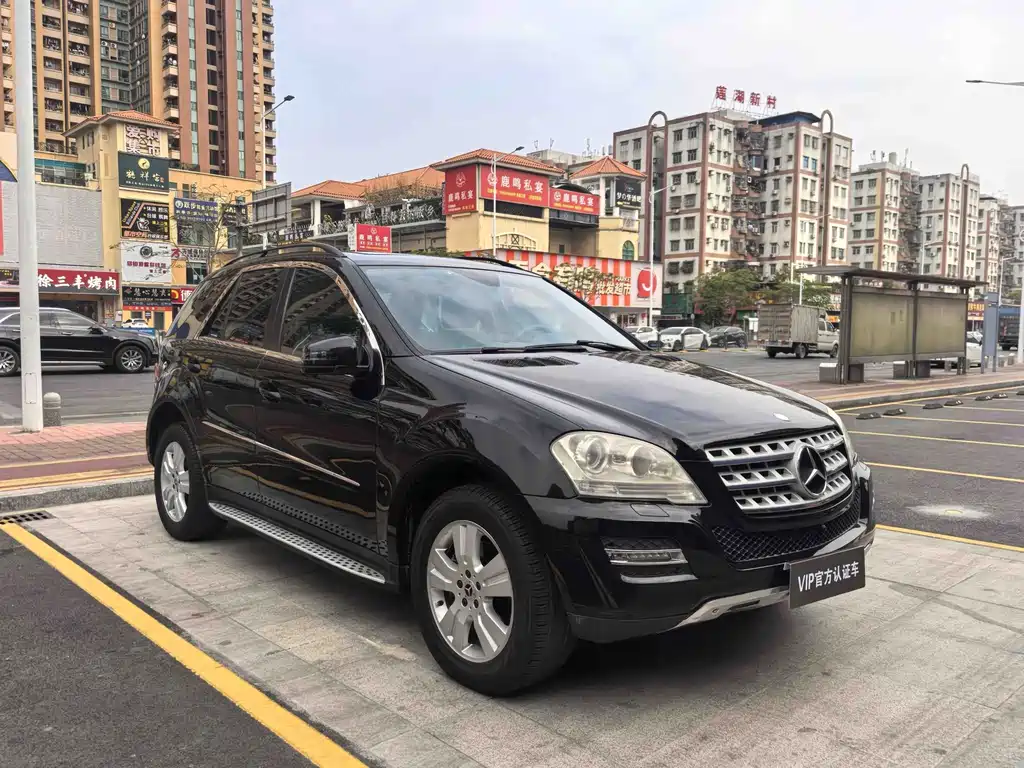 Mercedes-Benz M-Class 2011