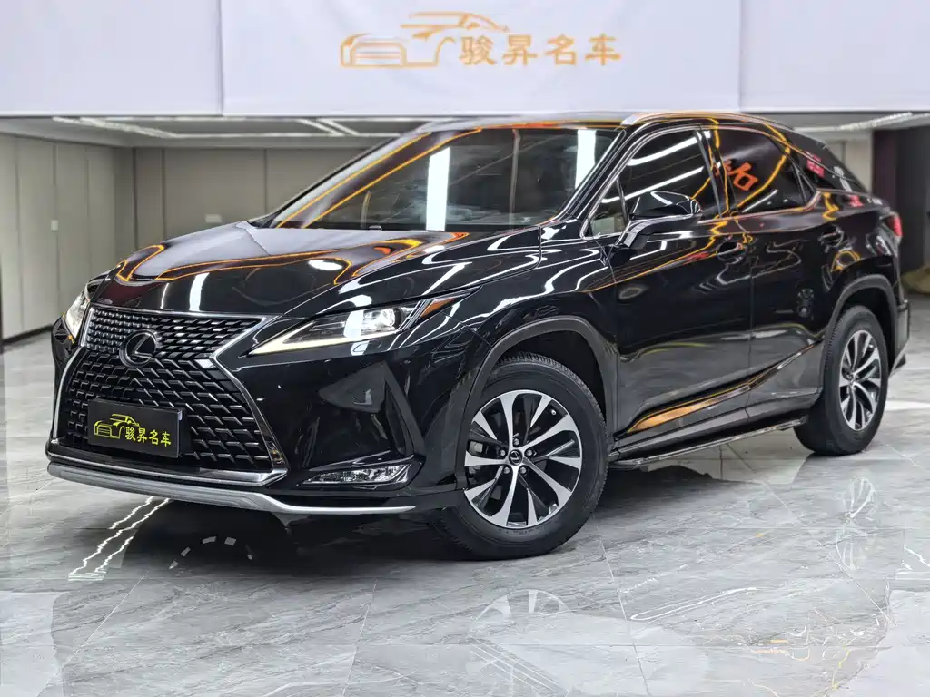 Lexus RX 2021 — фото 1