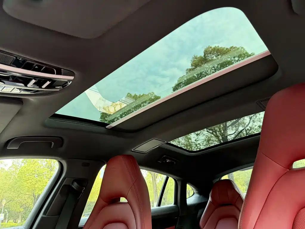 Porsche Panamera 2021 — фото 16