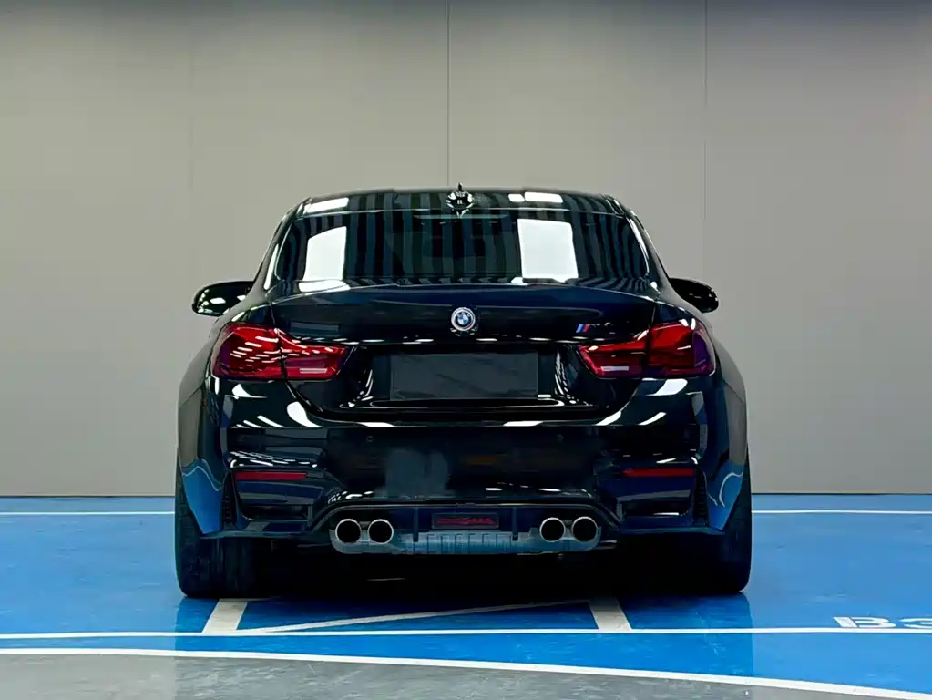 BMW M4 2017 — фото 7