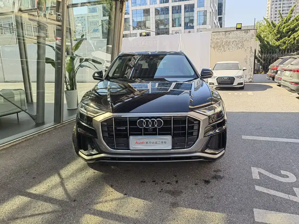 Audi Q8 2020 — фото 3