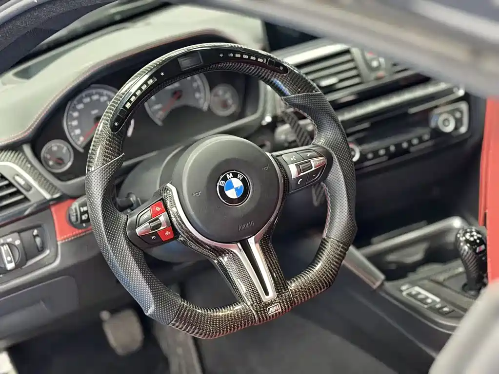BMW M4 2017 — фото 8