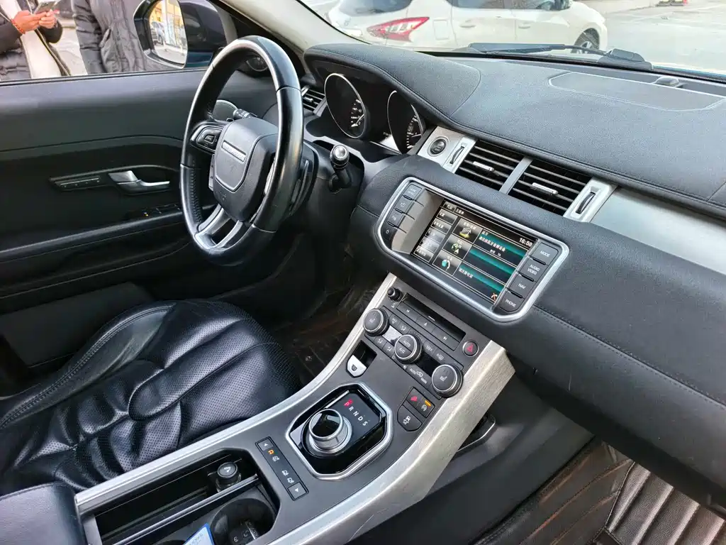 Land Rover Evoque 2014 — фото 18