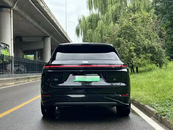 Li Auto L7 2024