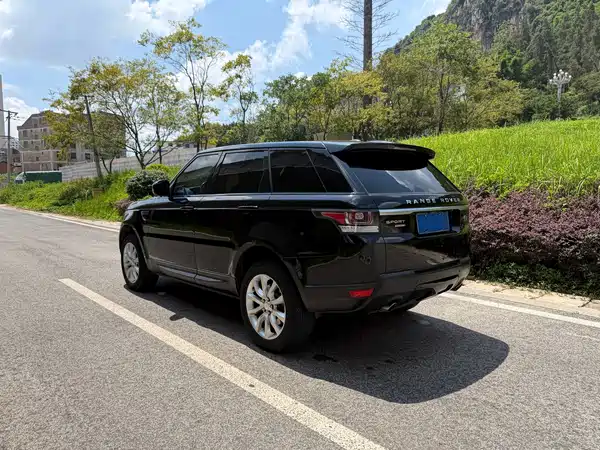 Land Rover Range Rover Sport 2015