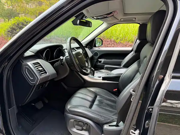 Land Rover Range Rover Sport 2015