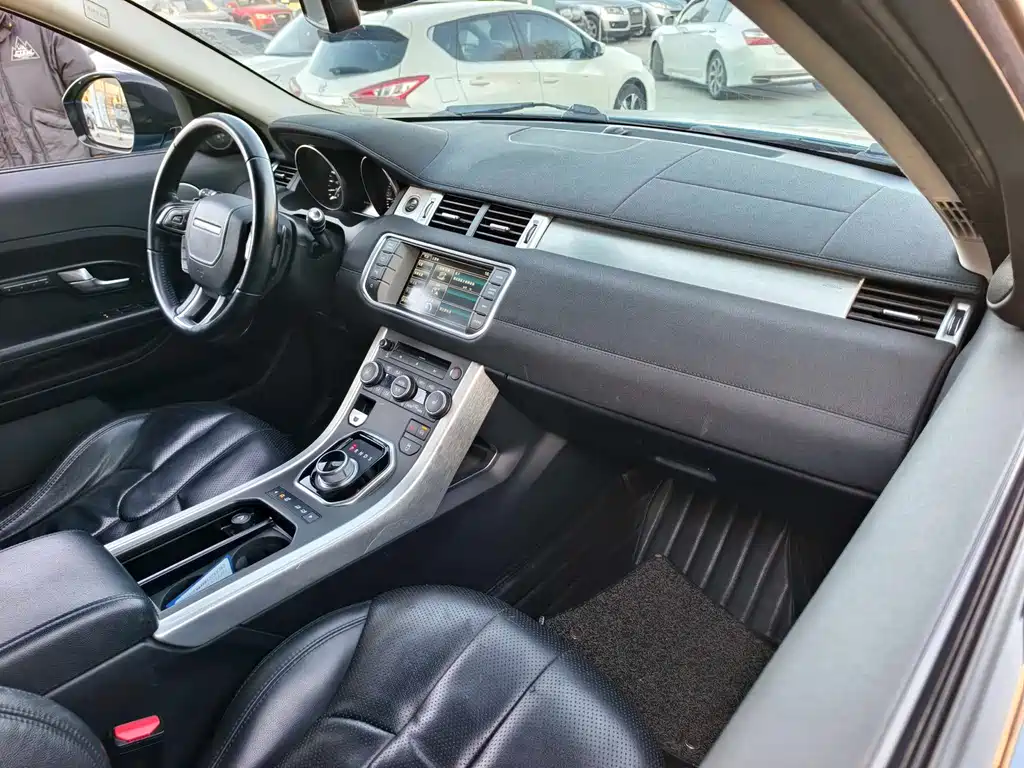 Land Rover Evoque 2014 — фото 17
