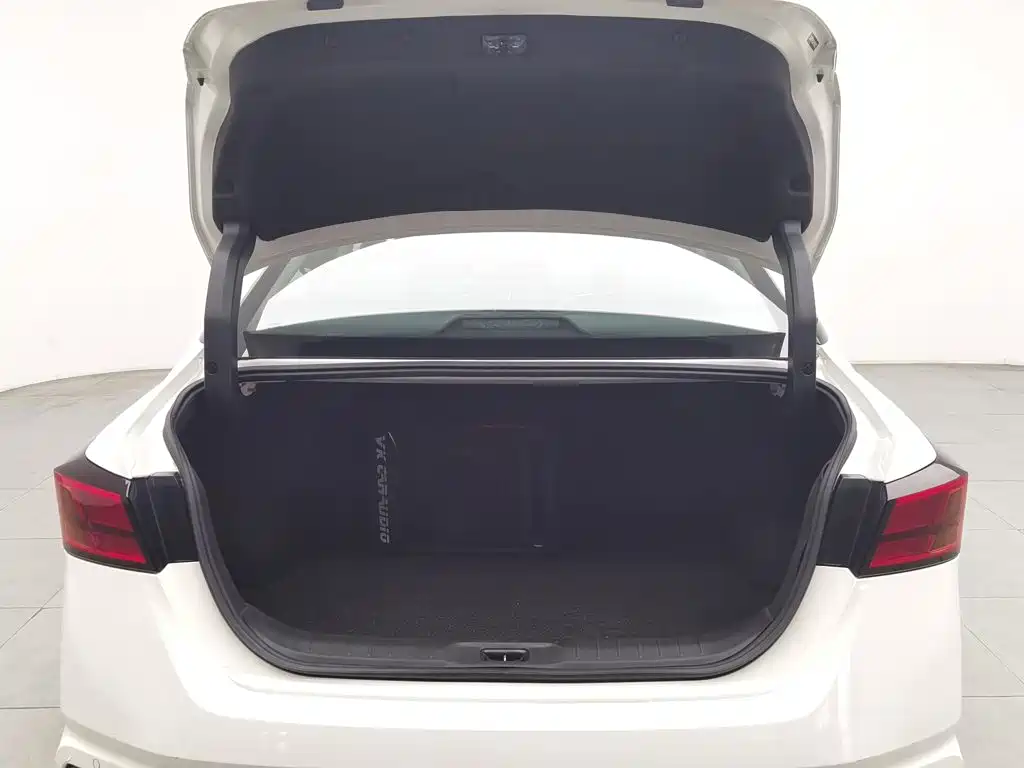 Nissan Teana 2020 — фото 16