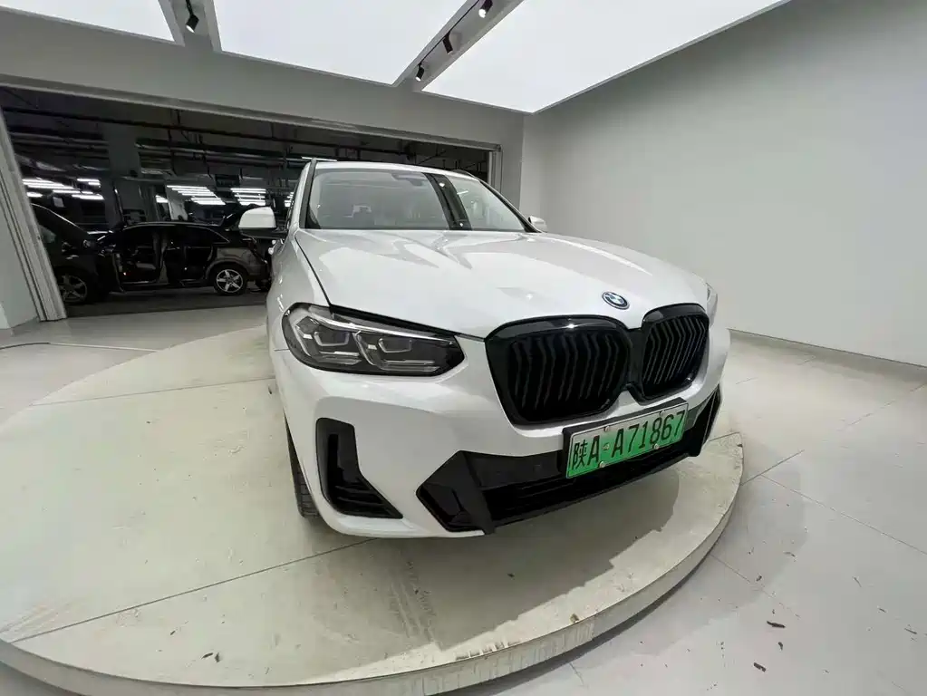 BMW iX3 2023 — фото 29