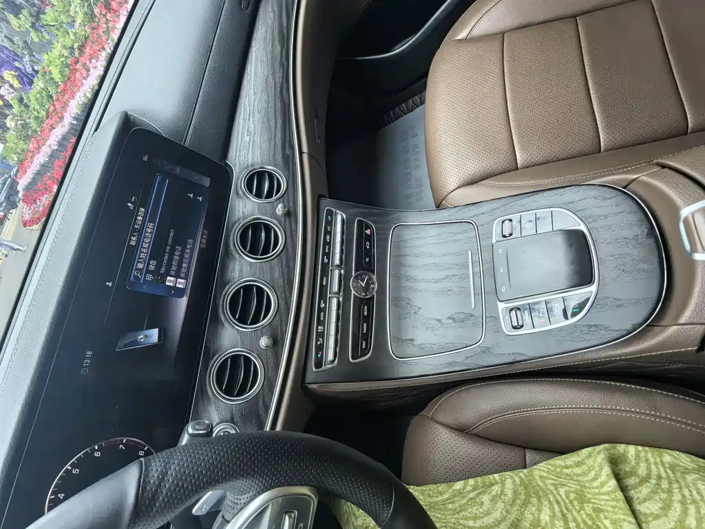 Mercedes-Benz E-Class 2019 — фото 13