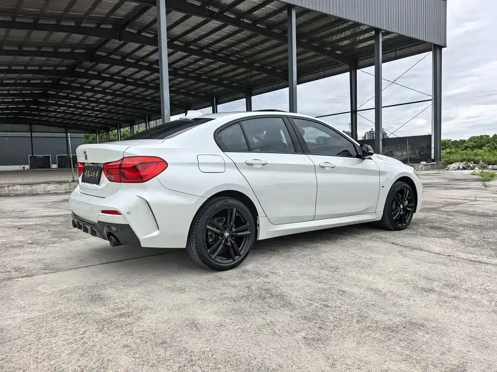 BMW 1 Series 2022