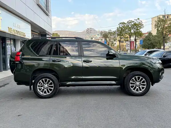 Toyota Prado 2018