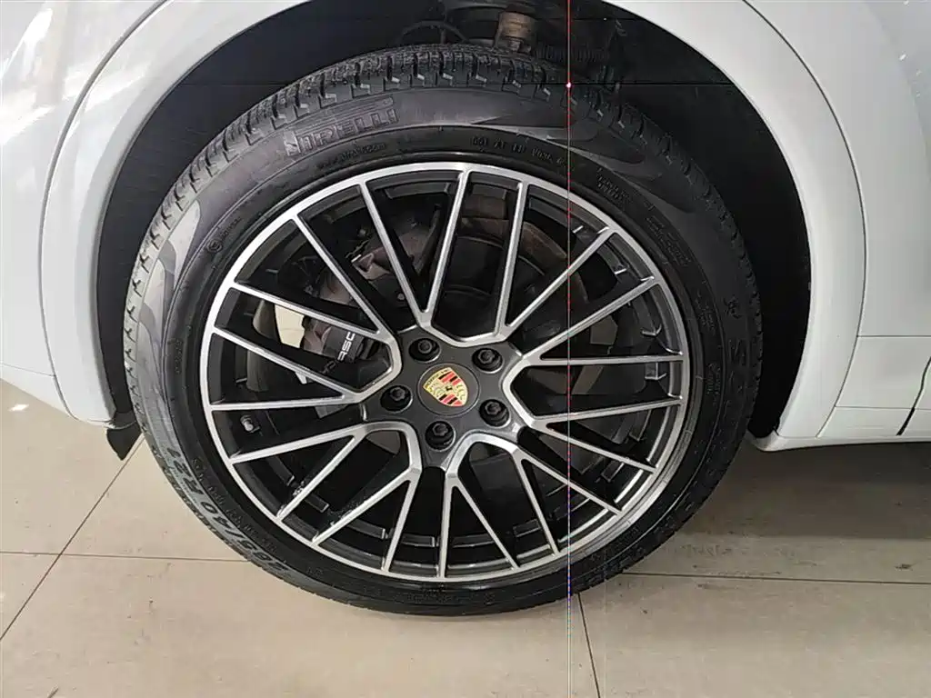 Porsche Cayenne 2015 — фото 23