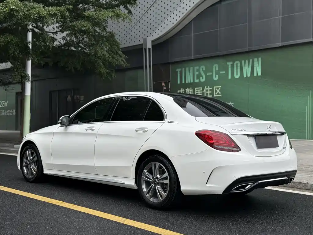 Mercedes-Benz C-Class 2021 — фото 6