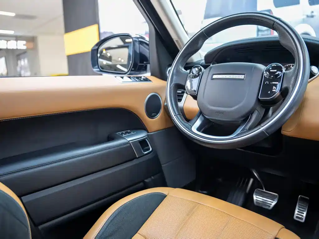 Land Rover Sport 2020 — фото 21