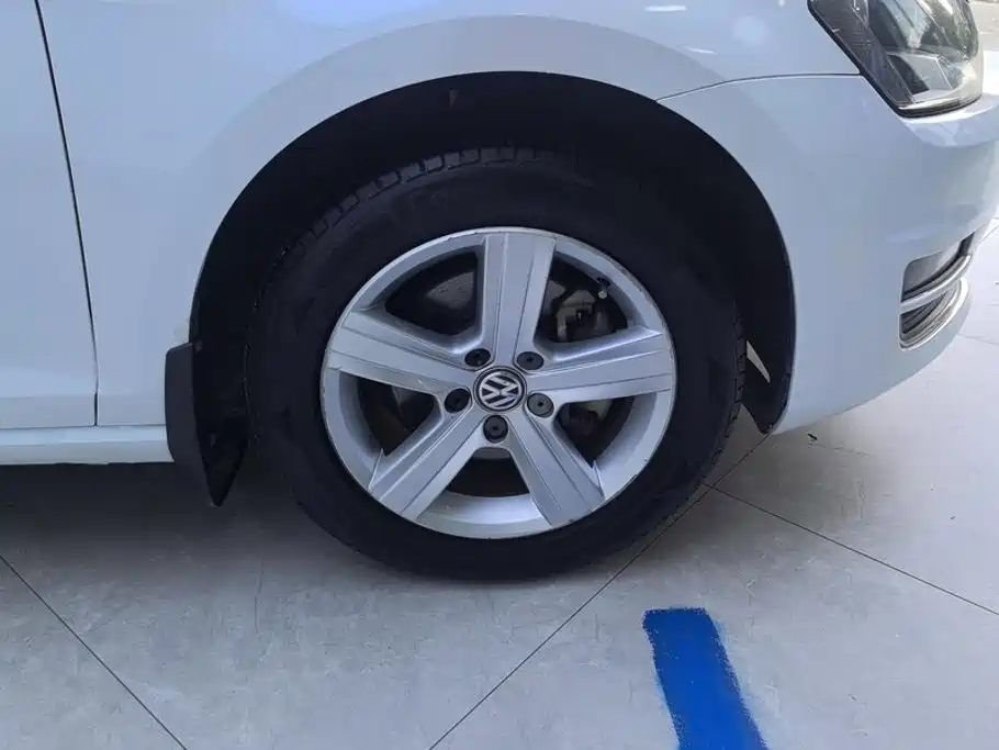 Volkswagen Golf 2014