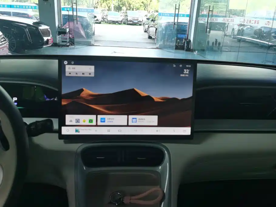 Geely Galaxy Starwish 2025 — фото 13