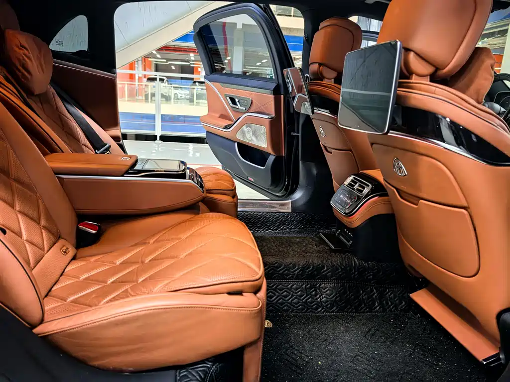 Mercedes-Benz S-Class 2022 — фото 15