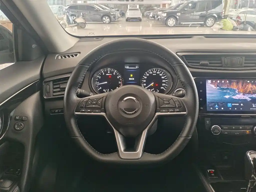 Nissan X-Trail 2025 — фото 10