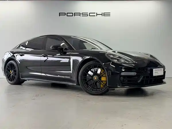 Porsche Panamera 2024
