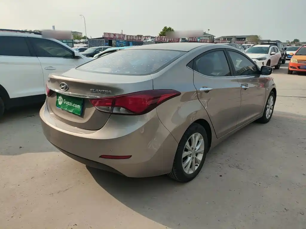 Hyundai Elantra 2017