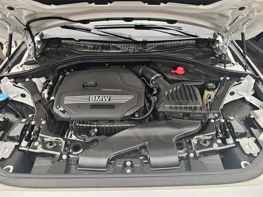 BMW 1 Series 2023 — фото 10