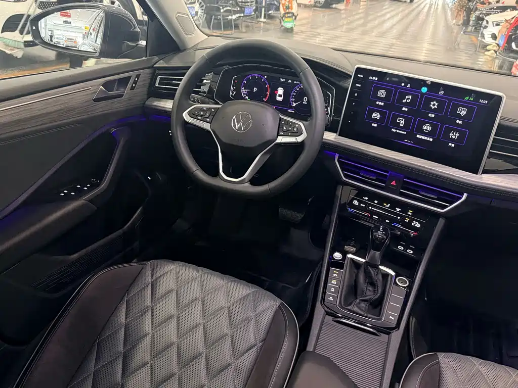 Volkswagen Sagitar 2023