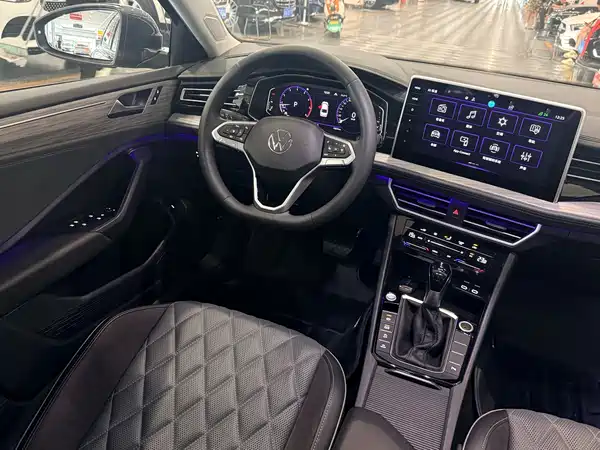 Volkswagen Sagitar 2023