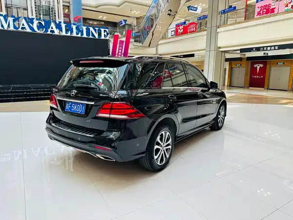 Mercedes-Benz GLE 2017